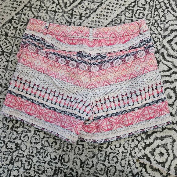 3/$15 Dahlia Pink Printed Dressy Shorts Size 6 - Picture 5 of 5
